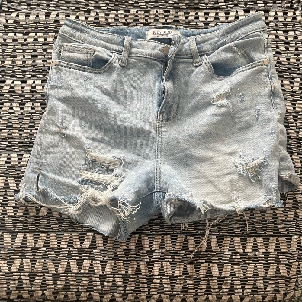 Judy Blue distressed shorts
